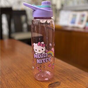 Sanrio Hello Kitty Pink Water Bottle 28 oz